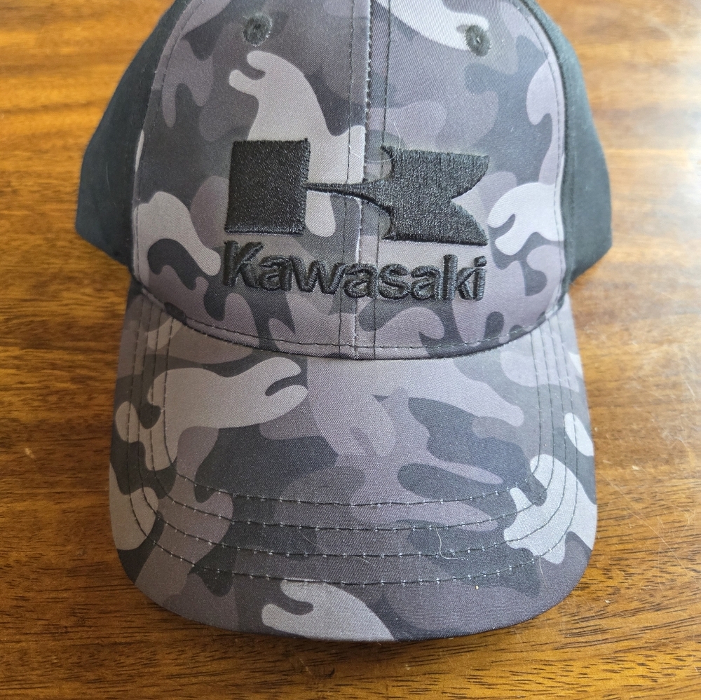 Kawasaki Grey Camo Hat NWT Velcro Back